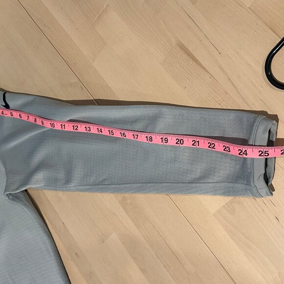 Nike Seattle Seahawks On-Field Pullover Crew in Wolf Grey - Picture 11 of 11